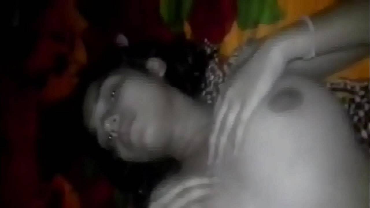 Hardcore sex video of desi teen girl fucked in her pussy