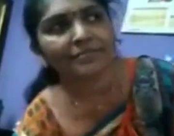 Tamil Aunty On Panty - Tamil aunty stripping panty on video call