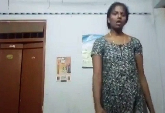 Tamil aunty undressing video