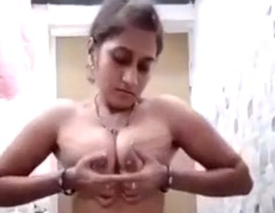 Bathroom strip and masturbation of desi hottie Jalima