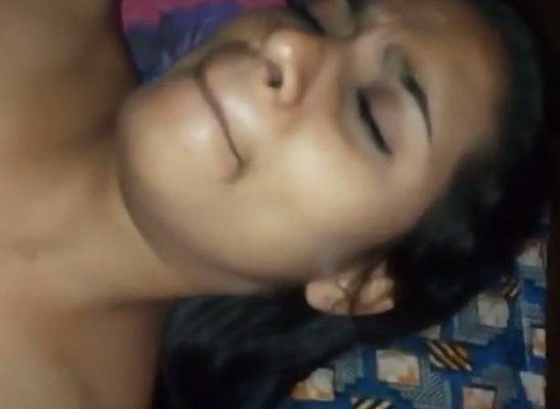 Real Pain Full Honneymoon Sex Vedio - Honeymoon sex videos of Indian couple - Meghana MMS