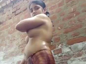 Nangi Ladki Nahati Xxx Video - Nangi nahati hui ladki selfie