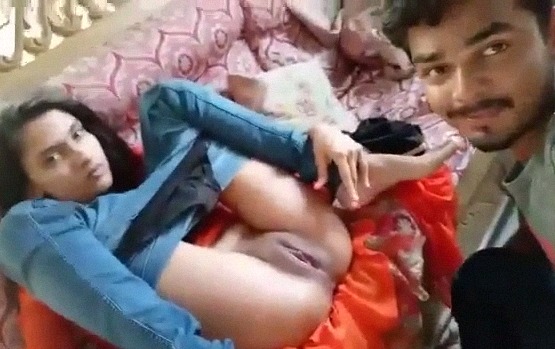 Sexy Slim Cute Bangladeshi girl fucking with boyfriend photo