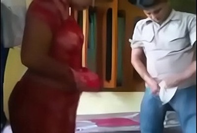 Desi sex video of a pervert and his big boob aunty