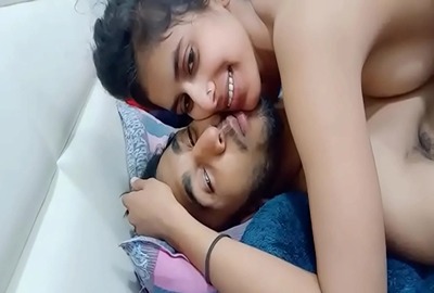 400px x 270px - Hot Indian girl sex video with her perverted BF in a hotel room