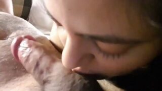 A crazy blowjob is enough to make a man cum profusely