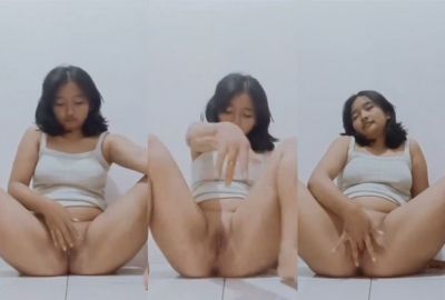 Indian nude girl from Assam masturbates alone