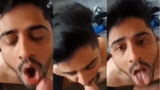 Man drops his cum on his gay partner’s face in desi gay porn