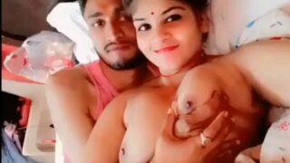 New couple records his honeymoon sex in bed